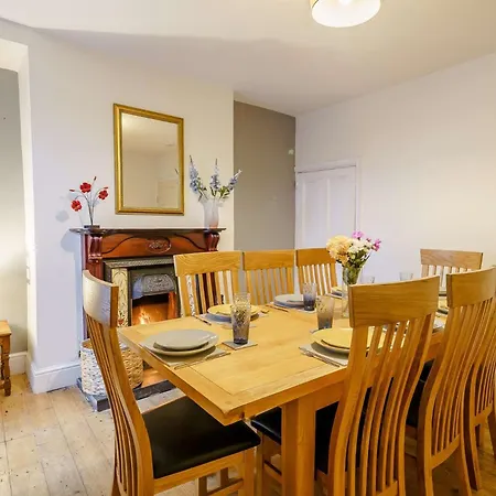 4 Bed In Broughton - In - Furness 90412 Holiday home Duddon