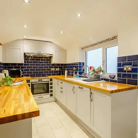 Holiday home 4 Bed In Broughton - In - Furness 90412 Duddon